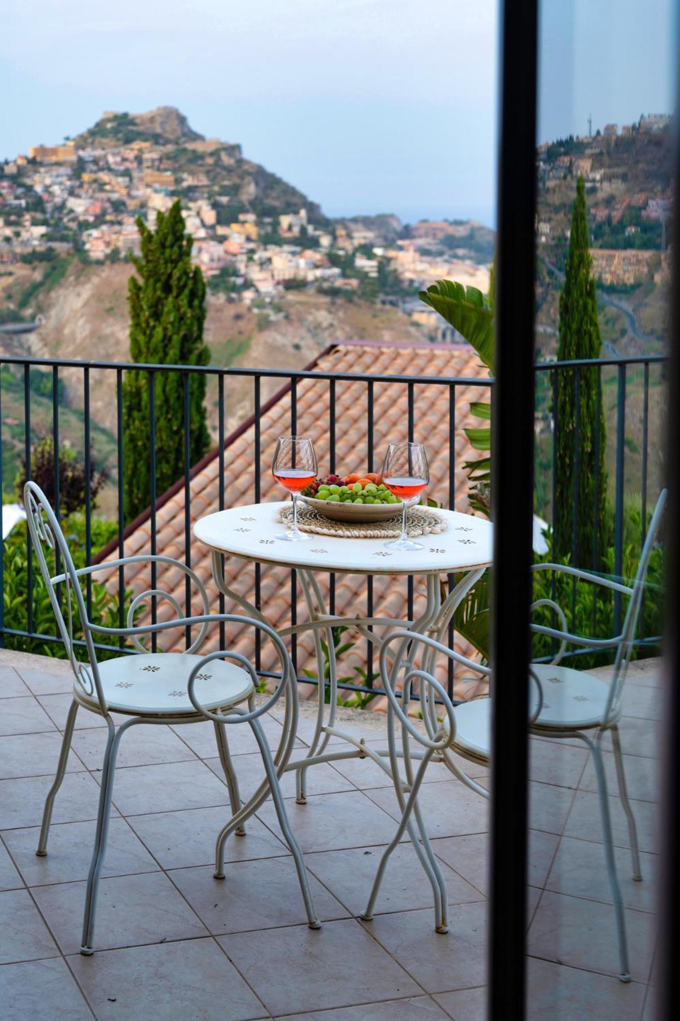 Willa Casa Mathea Taormina Zewnętrze zdjęcie